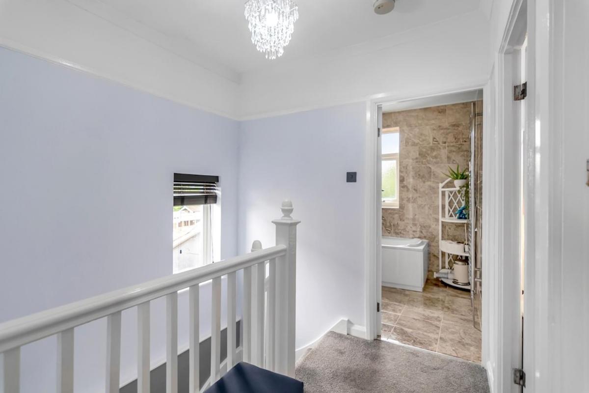 4Br Long Stays Free Parking High Speed Wi-Fi Horsford Exterior photo